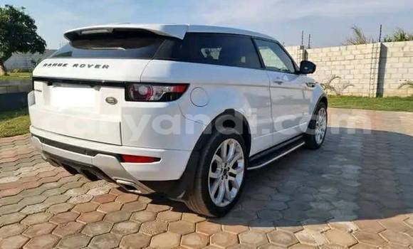 Acheter Occasion Voiture Range Rover Evoque Blanc à Lusaka, Zambie Acheter Occasion Voiture Range Rover Evoque Blanc à Lusaka, Zambie