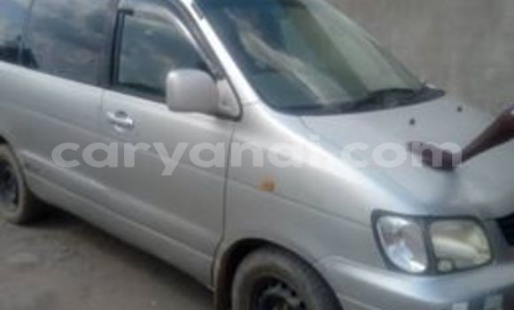 Acheter Occasion Voiture Toyota Noah Gris à Kitwe, Zambie Acheter Occasion Voiture Toyota Noah Gris à Kitwe, Zambie