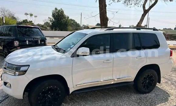 Acheter Occasion Voiture Toyota Land Cruiser Prado Blanc à Import - Dubai, Zambie Acheter Occasion Voiture Toyota Land Cruiser Prado Blanc à Import - Dubai, Zambie