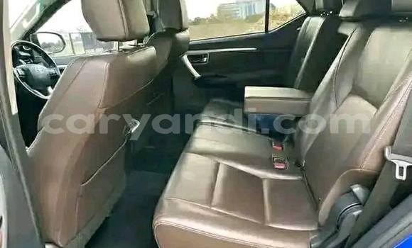 Acheter Occasion Voiture Toyota Fortuner Bleu à Chipata, Zambie Acheter Occasion Voiture Toyota Fortuner Bleu à Chipata, Zambie