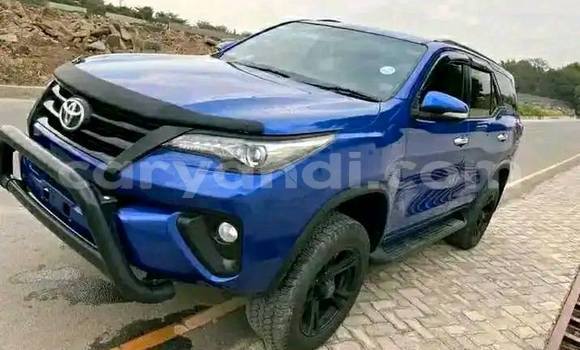Acheter Occasion Voiture Toyota Fortuner Bleu à Chipata, Zambie Acheter Occasion Voiture Toyota Fortuner Bleu à Chipata, Zambie