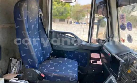 Acheter Occasion Utilitaire Iveco Cargo Blanc à Chipata, Zambie Acheter Occasion Utilitaire Iveco Cargo Blanc à Chipata, Zambie