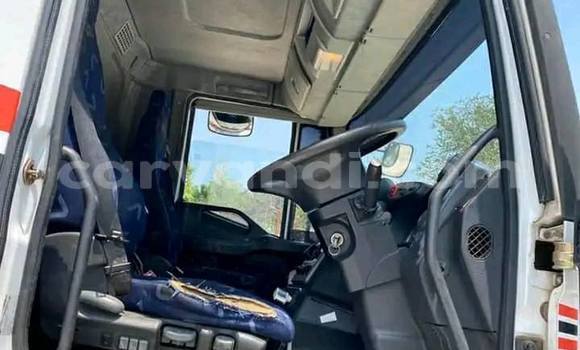 Acheter Occasion Utilitaire Iveco Cargo Blanc à Chipata, Zambie Acheter Occasion Utilitaire Iveco Cargo Blanc à Chipata, Zambie