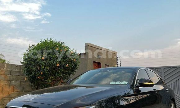 Acheter Occasion Voiture Mercedes‒Benz E–Class Noir à Chinsali, Nord Acheter Occasion Voiture Mercedes‒Benz E–Class Noir à Chinsali, Nord