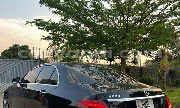 Acheter Occasion Voiture Mercedes‒Benz E–Class Noir à Chinsali, Nord Acheter Occasion Voiture Mercedes‒Benz E–Class Noir à Chinsali, Nord
