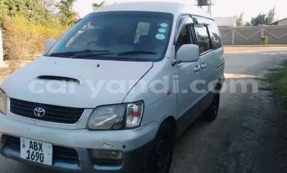Buy Used Toyota Noah White Car in Kaoma in Western Buy Used Toyota Noah White Car in Kaoma in Western
