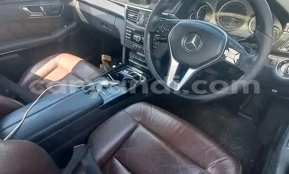 Buy Used Mercedes-Benz E200 White Car in Lusaka in Zambia Buy Used Mercedes-Benz E200 White Car in Lusaka in Zambia