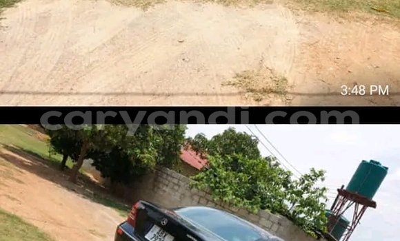 Nunua Ilio tumika Mercedes‒Benz 270D Nyeusi Gari ndani ya Kalulushi nchini Copperbelt Nunua Ilio tumika Mercedes‒Benz 270D Nyeusi Gari ndani ya Kalulushi nchini Copperbelt