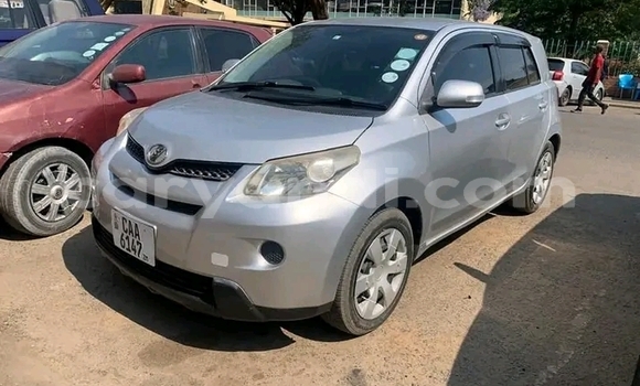 Nunua Ilio tumika Toyota IST Nyingine Gari ndani ya Kapiri Mposhi nchini Kati Nunua Ilio tumika Toyota IST Nyingine Gari ndani ya Kapiri Mposhi nchini Kati