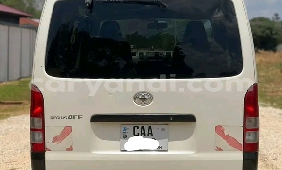 Buy Used Toyota Hiace White Car in Chinsali in Northern Buy Used Toyota Hiace White Car in Chinsali in Northern