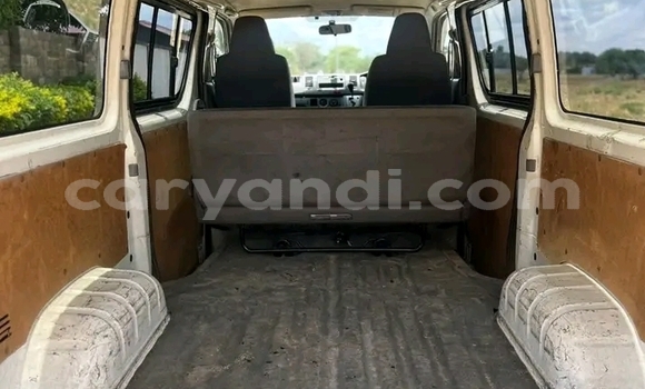Buy Used Toyota Hiace White Car in Chinsali in Northern Buy Used Toyota Hiace White Car in Chinsali in Northern