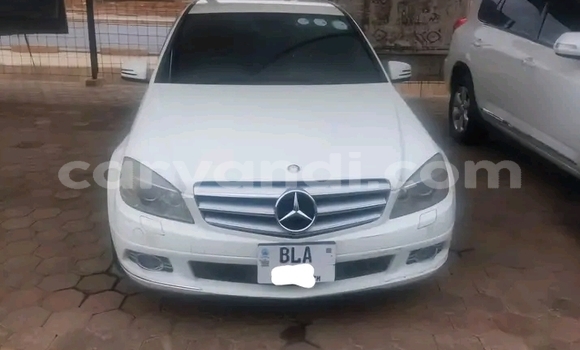 Buy Used Mercedes-Benz E200 White Car in Kapiri Mposhi in Central Buy Used Mercedes-Benz E200 White Car in Kapiri Mposhi in Central