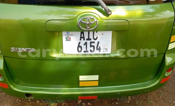 Buy Used Toyota Sienta Green Car in Solwezi in North-Western Buy Used Toyota Sienta Green Car in Solwezi in North-Western