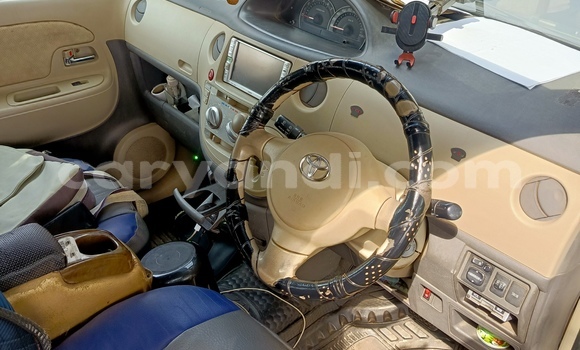 Buy Used Toyota Sienta Green Car in Solwezi in North-Western Buy Used Toyota Sienta Green Car in Solwezi in North-Western