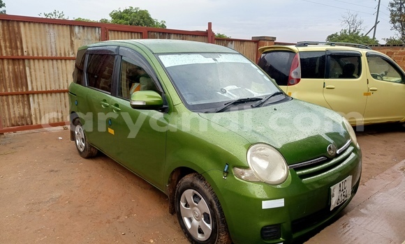 Buy Used Toyota Sienta Green Car in Solwezi in North-Western Buy Used Toyota Sienta Green Car in Solwezi in North-Western