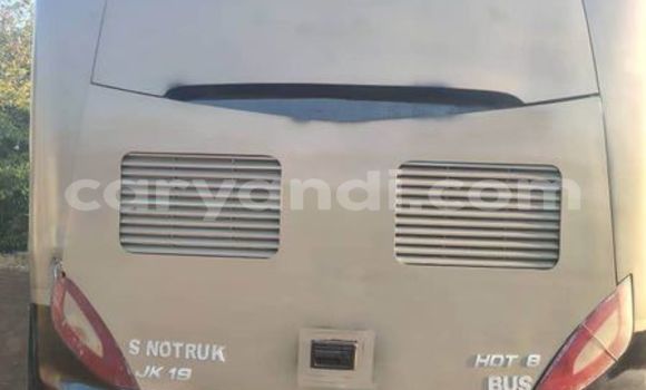 Tenga Tsaru Toyota Hilux Surf Zvimwe Mota in Lusaka in Zambia Tenga Tsaru Toyota Hilux Surf Zvimwe Mota in Lusaka in Zambia