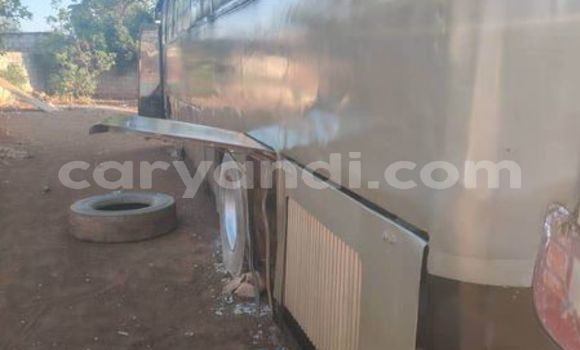 Tenga Tsaru Toyota Hilux Surf Zvimwe Mota in Lusaka in Zambia Tenga Tsaru Toyota Hilux Surf Zvimwe Mota in Lusaka in Zambia