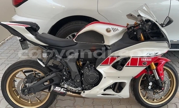 Tenga Tsaru Yamaha YZF Tsvuku Bike in Lusaka in Zambia