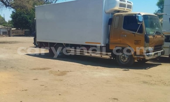 Buy Used Mitsubishi Van White Truck in Lusaka in Zambia