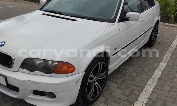 Acheter Occasion Voiture BMW 3200 Blanc à Lusaka, Zambie Acheter Occasion Voiture BMW 3200 Blanc à Lusaka, Zambie