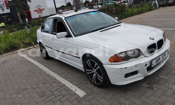 Acheter Occasion Voiture BMW 3200 Blanc à Lusaka, Zambie Acheter Occasion Voiture BMW 3200 Blanc à Lusaka, Zambie