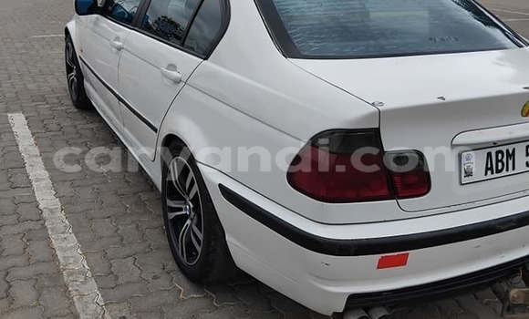 Acheter Occasion Voiture BMW 3200 Blanc à Lusaka, Zambie Acheter Occasion Voiture BMW 3200 Blanc à Lusaka, Zambie