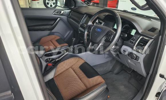 Acheter Occasion Voiture Ford Ranger Blanc à Livingstone, Zambie Acheter Occasion Voiture Ford Ranger Blanc à Livingstone, Zambie