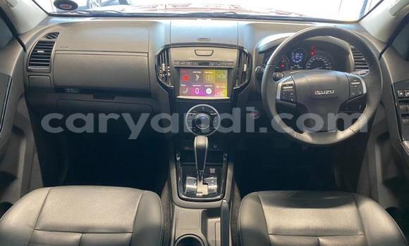 Nunua Ilio tumika Isuzu MU-X Nyekundu Gari ndani ya Livingstone nchini Zambia Nunua Ilio tumika Isuzu MU-X Nyekundu Gari ndani ya Livingstone nchini Zambia