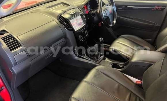 Buy Used Isuzu D–MAX Red Car in Solwezi in North-Western Buy Used Isuzu D–MAX Red Car in Solwezi in North-Western