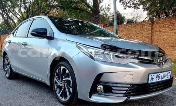 Nunua Ilio tumika Toyota Corolla Fedha Gari ndani ya Lusaka nchini Zambia Nunua Ilio tumika Toyota Corolla Fedha Gari ndani ya Lusaka nchini Zambia