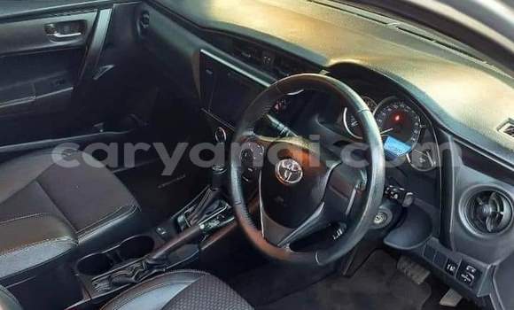 Nunua Ilio tumika Toyota Corolla Fedha Gari ndani ya Lusaka nchini Zambia Nunua Ilio tumika Toyota Corolla Fedha Gari ndani ya Lusaka nchini Zambia