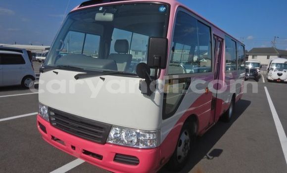 Nunua Ilio tumika Toyota Coaster Nyingine Gari ndani ya Chama nchini Kusini Nunua Ilio tumika Toyota Coaster Nyingine Gari ndani ya Chama nchini Kusini