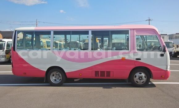 Nunua Ilio tumika Toyota Coaster Nyingine Gari ndani ya Chama nchini Kusini Nunua Ilio tumika Toyota Coaster Nyingine Gari ndani ya Chama nchini Kusini