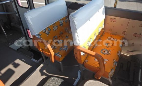 Nunua Ilio tumika Toyota Coaster Nyingine Gari ndani ya Chama nchini Kusini Nunua Ilio tumika Toyota Coaster Nyingine Gari ndani ya Chama nchini Kusini