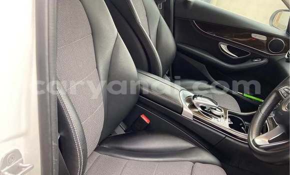 Acheter Occasion Voiture Mercedes‒Benz C–Class Blanc à Lusaka, Zambie Acheter Occasion Voiture Mercedes‒Benz C–Class Blanc à Lusaka, Zambie