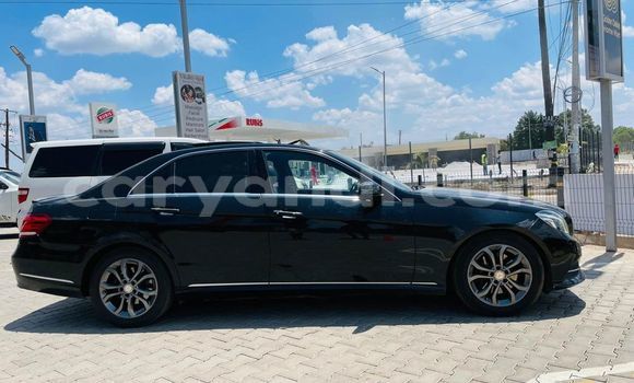 Acheter Occasion Voiture Mercedes‒Benz E–Class Noir à Lusaka, Zambie Acheter Occasion Voiture Mercedes‒Benz E–Class Noir à Lusaka, Zambie