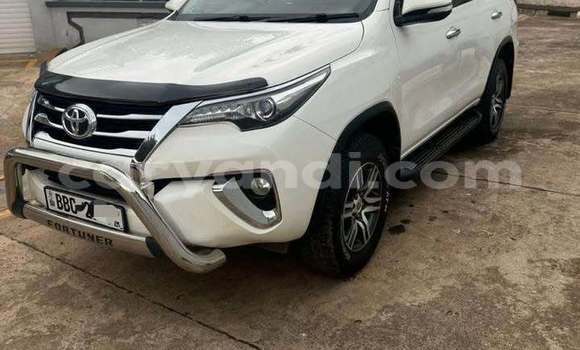 Buy Used Toyota Fortuner White Car in Lusaka in Zambia Buy Used Toyota Fortuner White Car in Lusaka in Zambia
