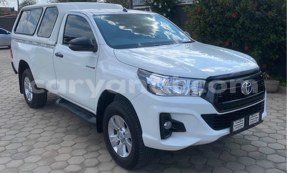 Buy Used Toyota Hilux White Car in Lusaka in Zambia
