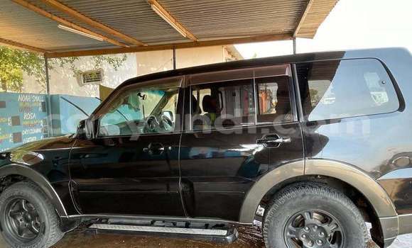 Acheter Occasion Voiture Mitsubishi Pajero Noir à Lusaka, Zambie Acheter Occasion Voiture Mitsubishi Pajero Noir à Lusaka, Zambie