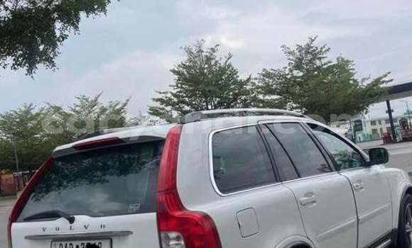 Acheter Occasion Voiture Volvo XC90 Blanc à Lusaka, Zambie Acheter Occasion Voiture Volvo XC90 Blanc à Lusaka, Zambie