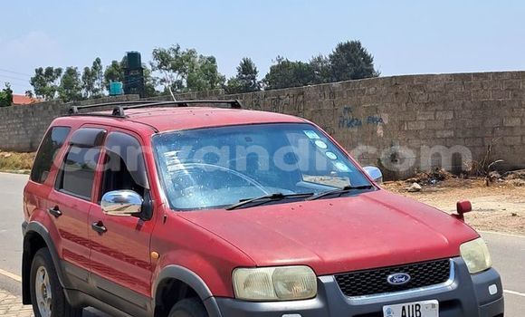 Tenga Tsaru Ford Escape Tsvuku Mota in Lusaka in Zambia Tenga Tsaru Ford Escape Tsvuku Mota in Lusaka in Zambia