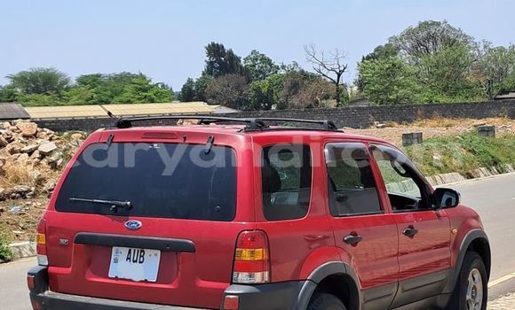 Acheter Occasion Voiture Ford Escape Rouge à Lusaka, Zambie Acheter Occasion Voiture Ford Escape Rouge à Lusaka, Zambie
