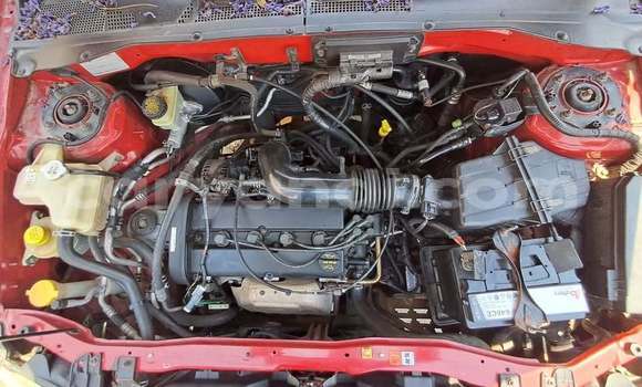 Acheter Occasion Voiture Ford Escape Rouge à Lusaka, Zambie Acheter Occasion Voiture Ford Escape Rouge à Lusaka, Zambie