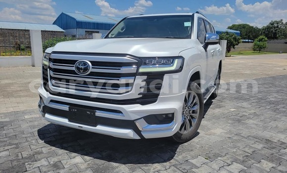 Acheter Occasion Voiture Toyota Land Cruiser Blanc à Lusaka, Zambie Acheter Occasion Voiture Toyota Land Cruiser Blanc à Lusaka, Zambie