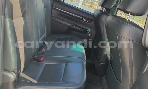 Acheter Occasion Voiture Toyota Hilux Blanc à Lusaka, Zambie Acheter Occasion Voiture Toyota Hilux Blanc à Lusaka, Zambie