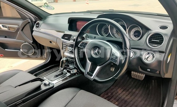 Acheter Occasion Voiture Mercedes‒Benz C–Class Noir à Lusaka, Zambie Acheter Occasion Voiture Mercedes‒Benz C–Class Noir à Lusaka, Zambie