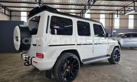 Buy Used Mercedes‒Benz G-klasse White Car in Lusaka in Zambia Buy Used Mercedes‒Benz G-klasse White Car in Lusaka in Zambia