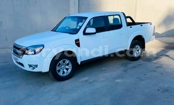 Nunua Ilio tumika Ford Ranger Nyeupe Gari ndani ya Chama nchini Kusini