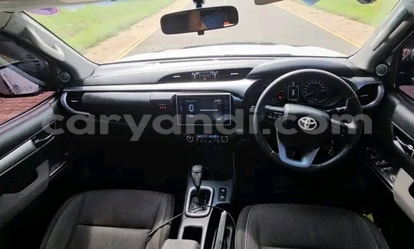Buy Used Toyota Hilux White Car in Choma in Southern Buy Used Toyota Hilux White Car in Choma in Southern