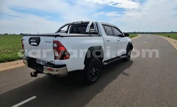 Buy Used Toyota Hilux White Car in Choma in Southern Buy Used Toyota Hilux White Car in Choma in Southern
